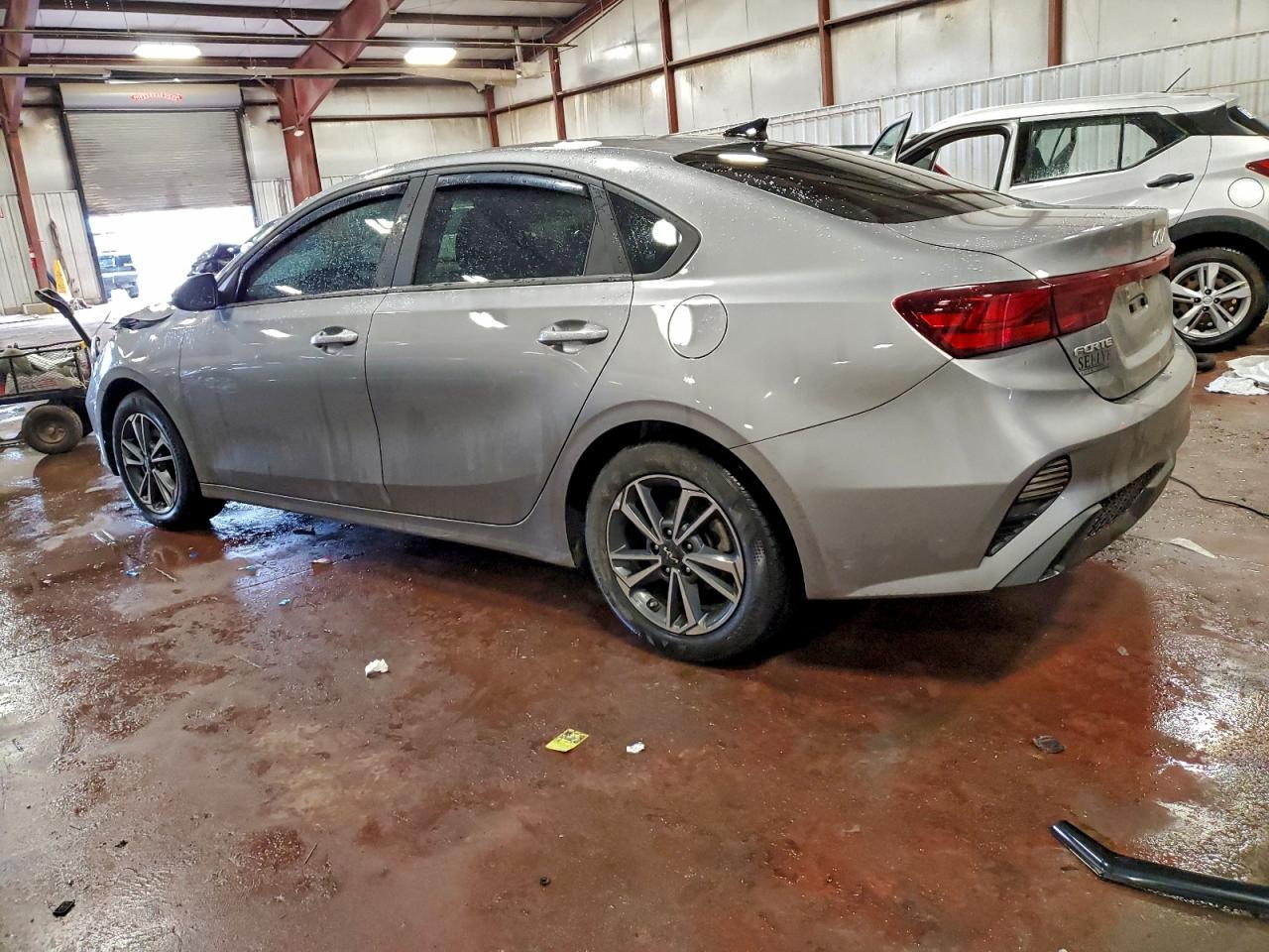 2024 Kia Forte Lx - Фото 2