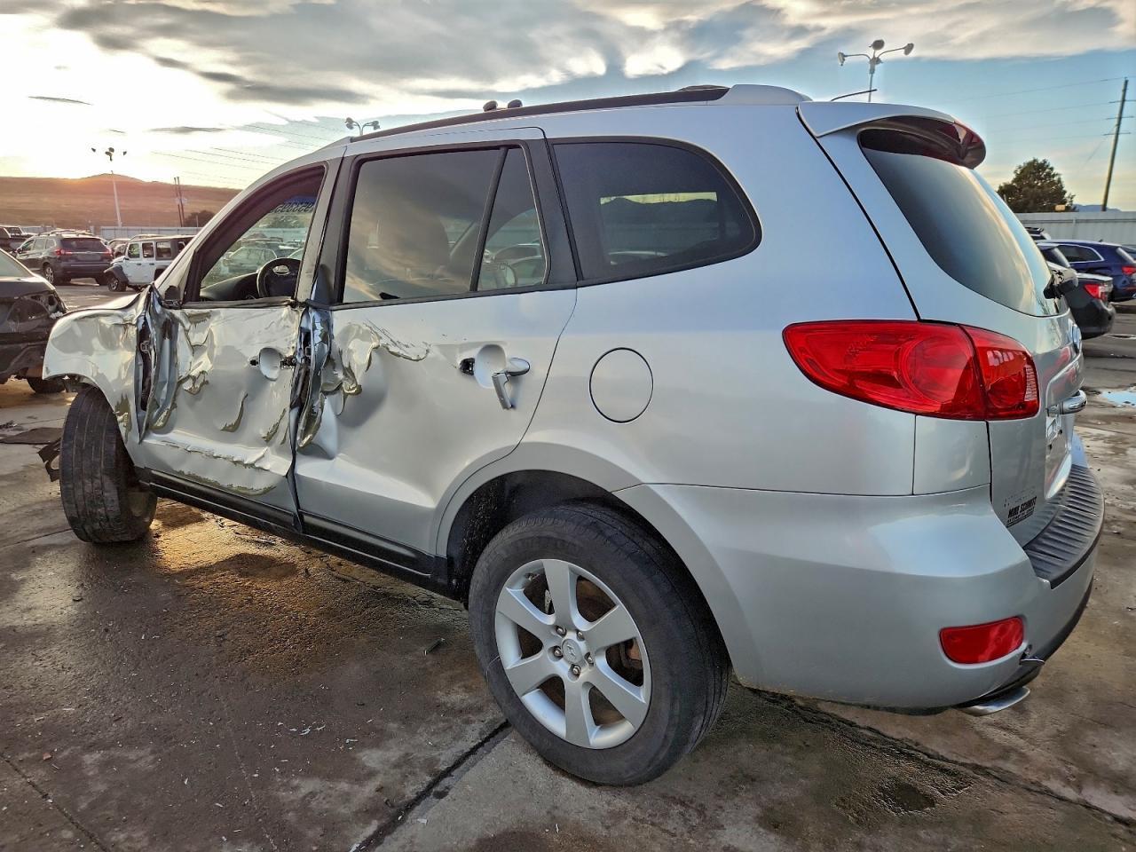 2007 Hyundai Santa Fe Se - Image 2