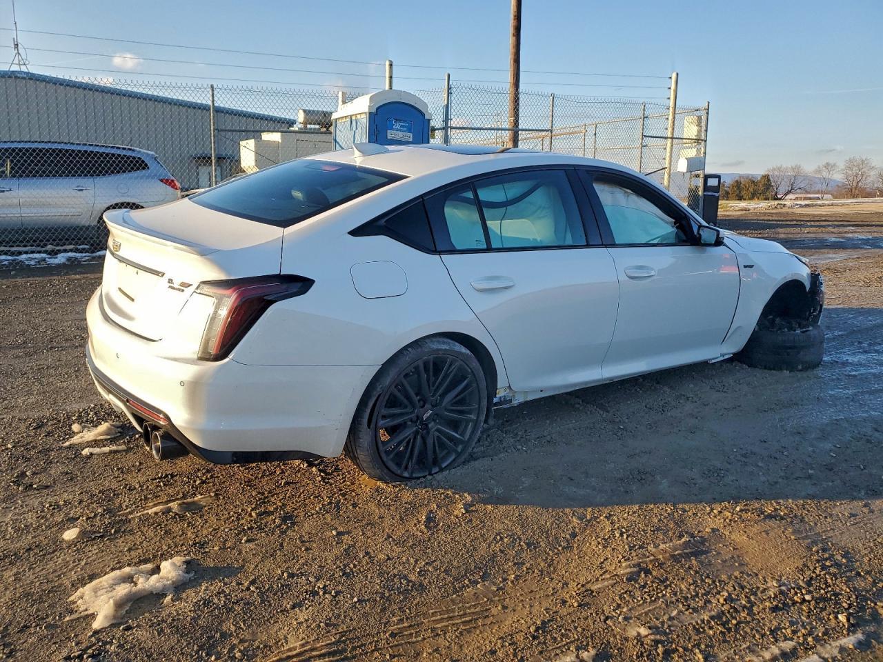 2021 Cadillac Ct5-V - Фото 3