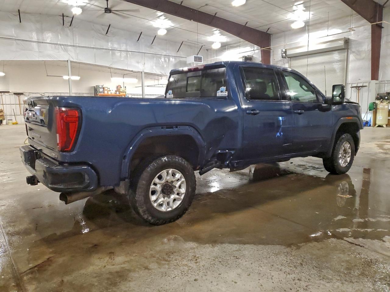 2022 GMC Sierra K2500 At4 - Image 3