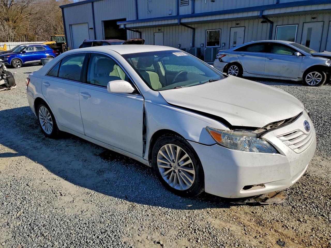 2007 Toyota Camry Le - Image 4