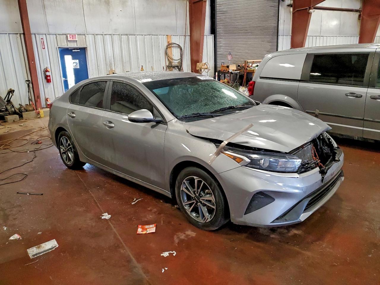 2024 Kia Forte Lx - Фото 4