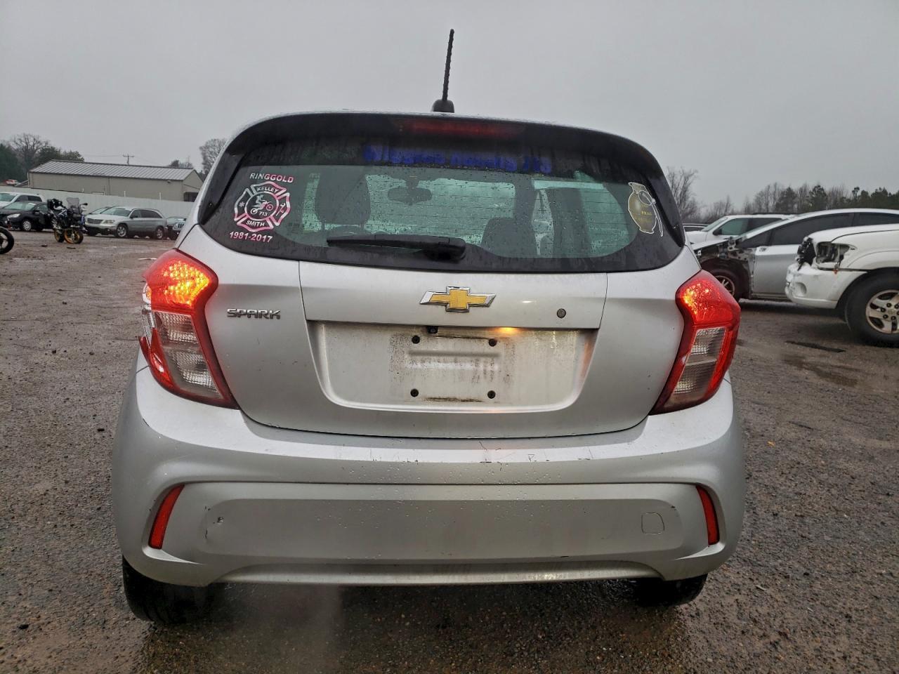 2017 Chevrolet Spark Ls - Фото 6