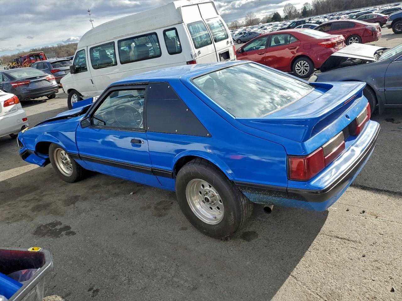 1987 Ford Mustang Gt - Фото 2
