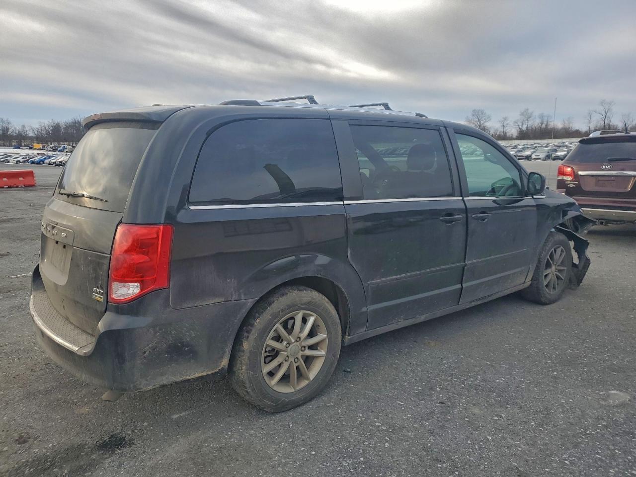 2017 Dodge Grand Caravan Sxt - Фото 3