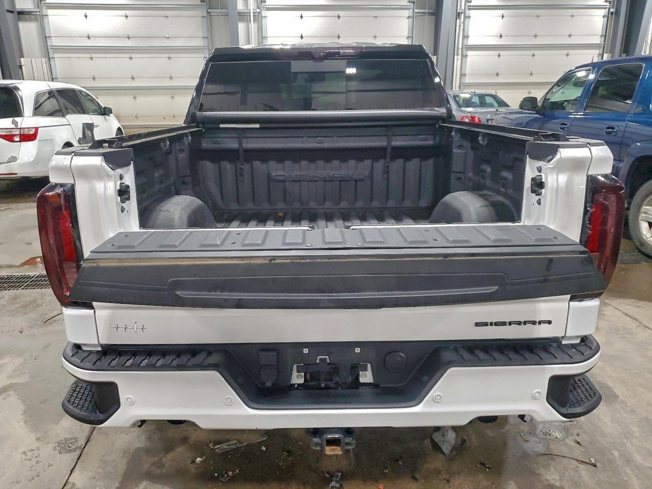 2023 GMC Sierra K1500 Denali Ultimate - Image 6