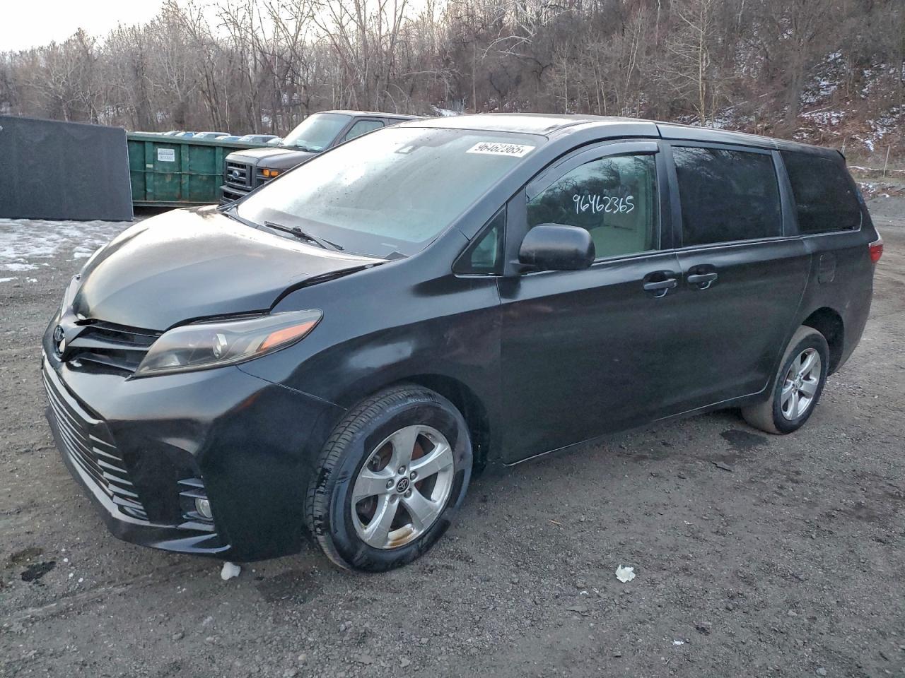 2020 Toyota Sienna L