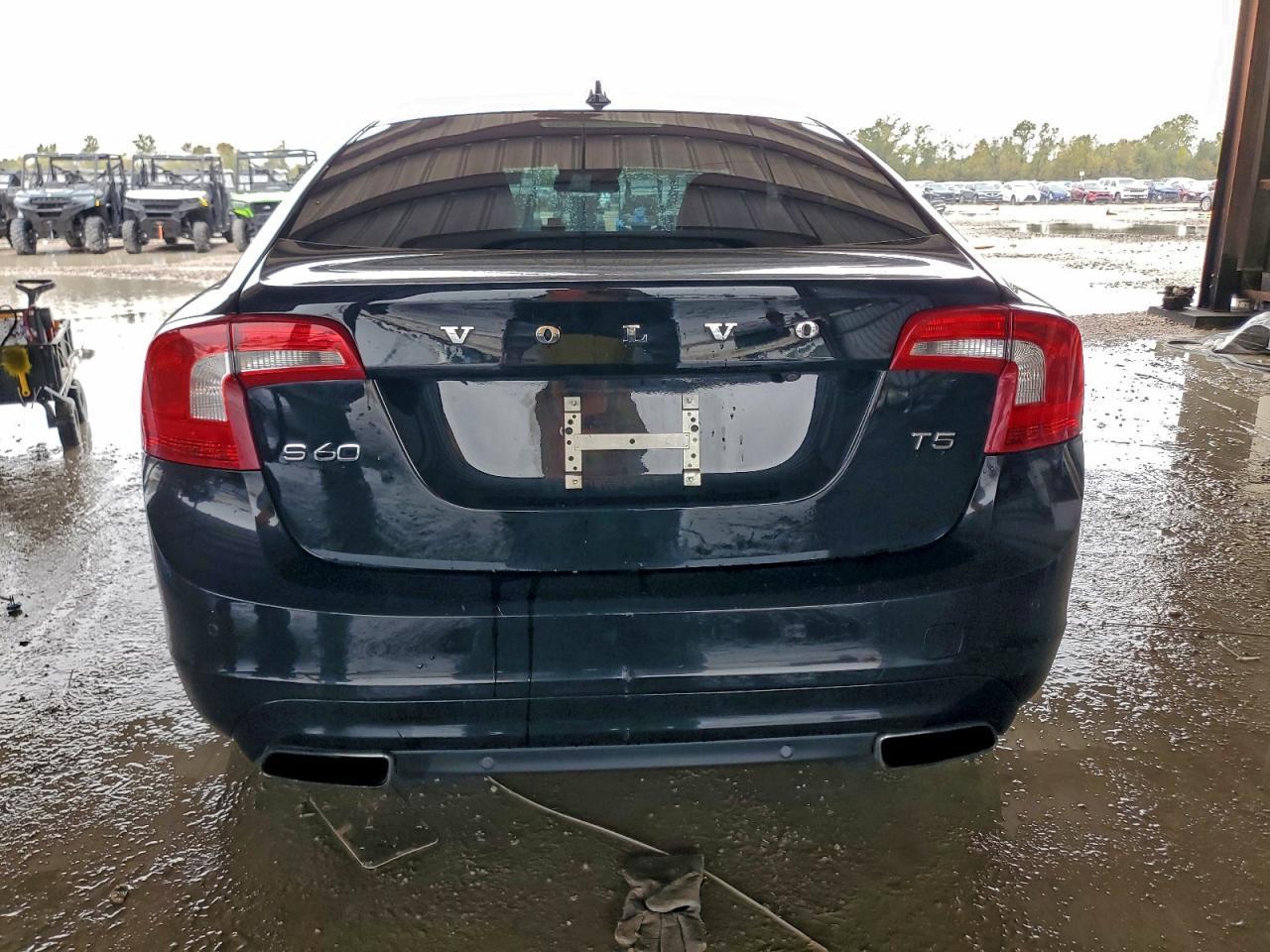 2015 Volvo S60 Platinum - Фото 6