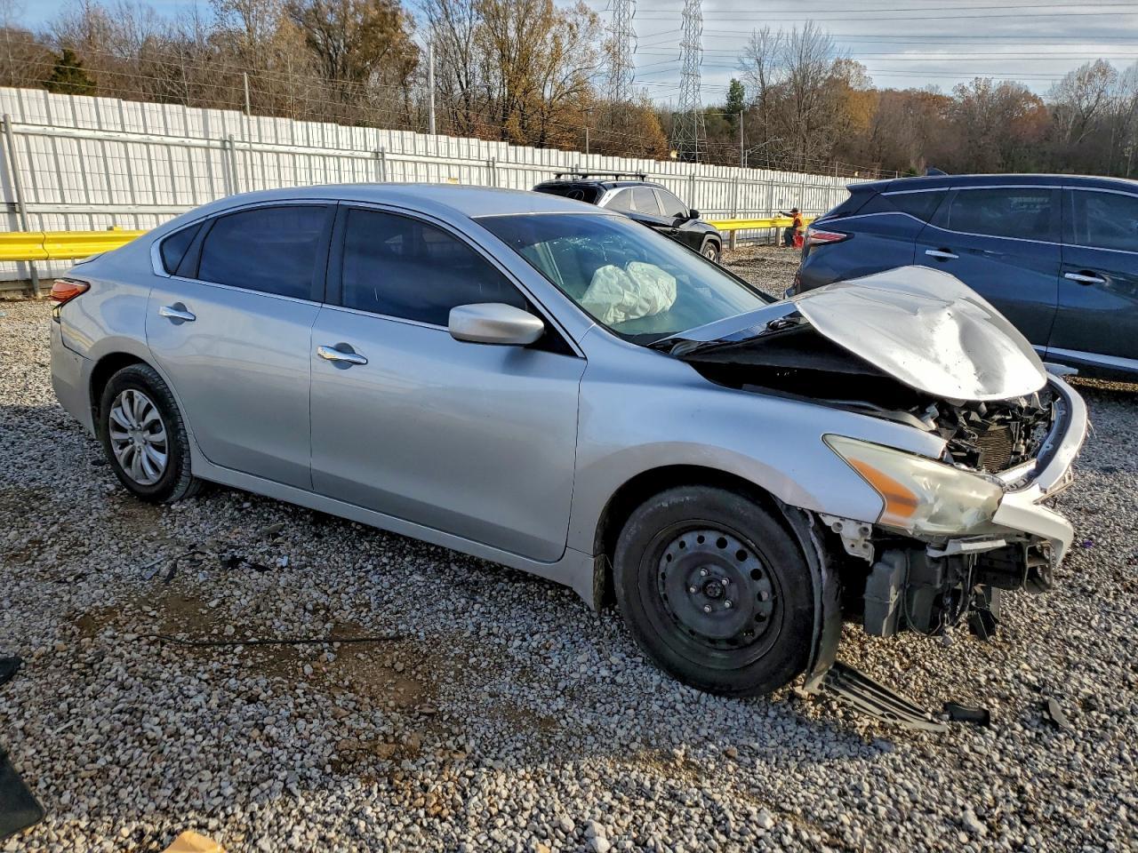 2013 Nissan Altima 2.5 - Фото 4