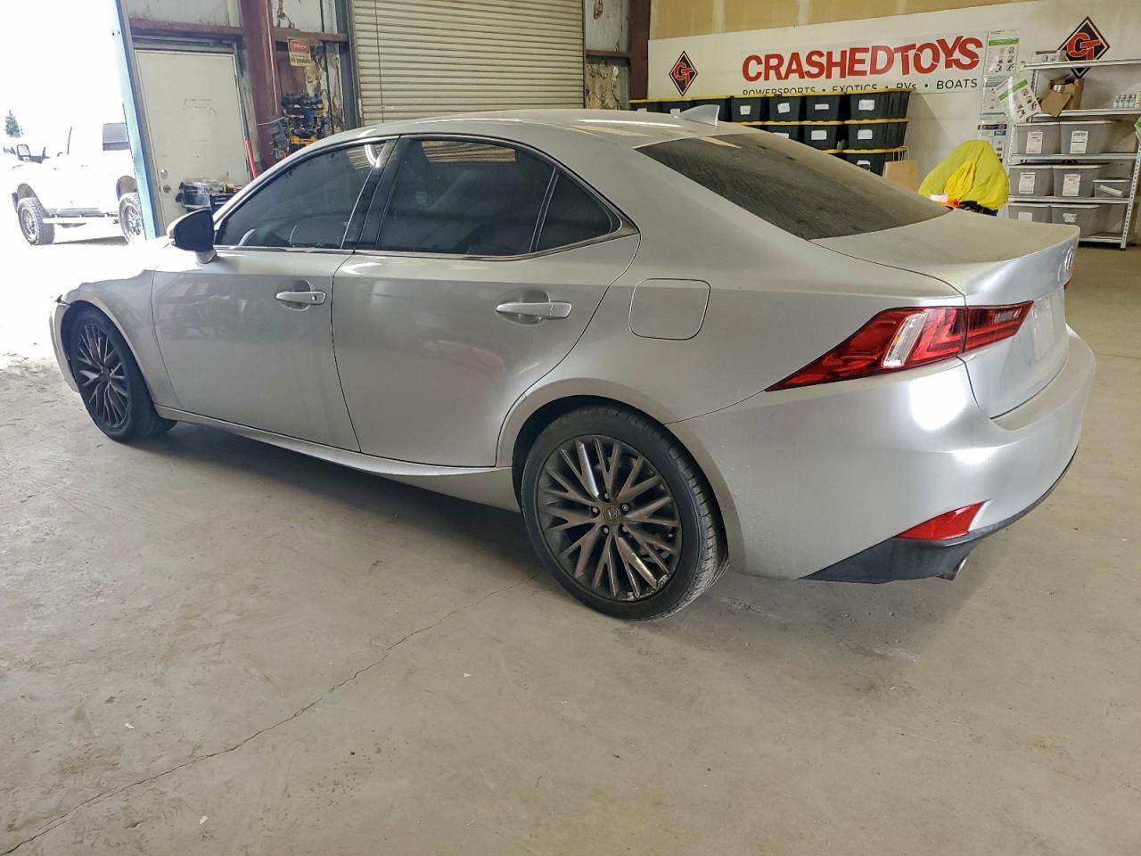 2016 Lexus Is 200T Base - Фото 2