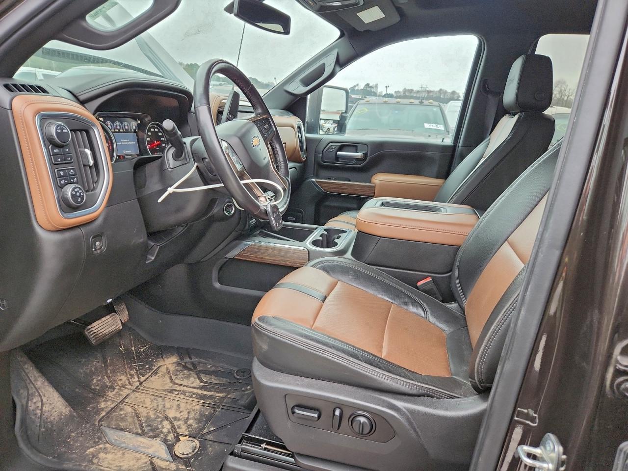 2020 Chevrolet Silverado K3500 High Country - Фото 7