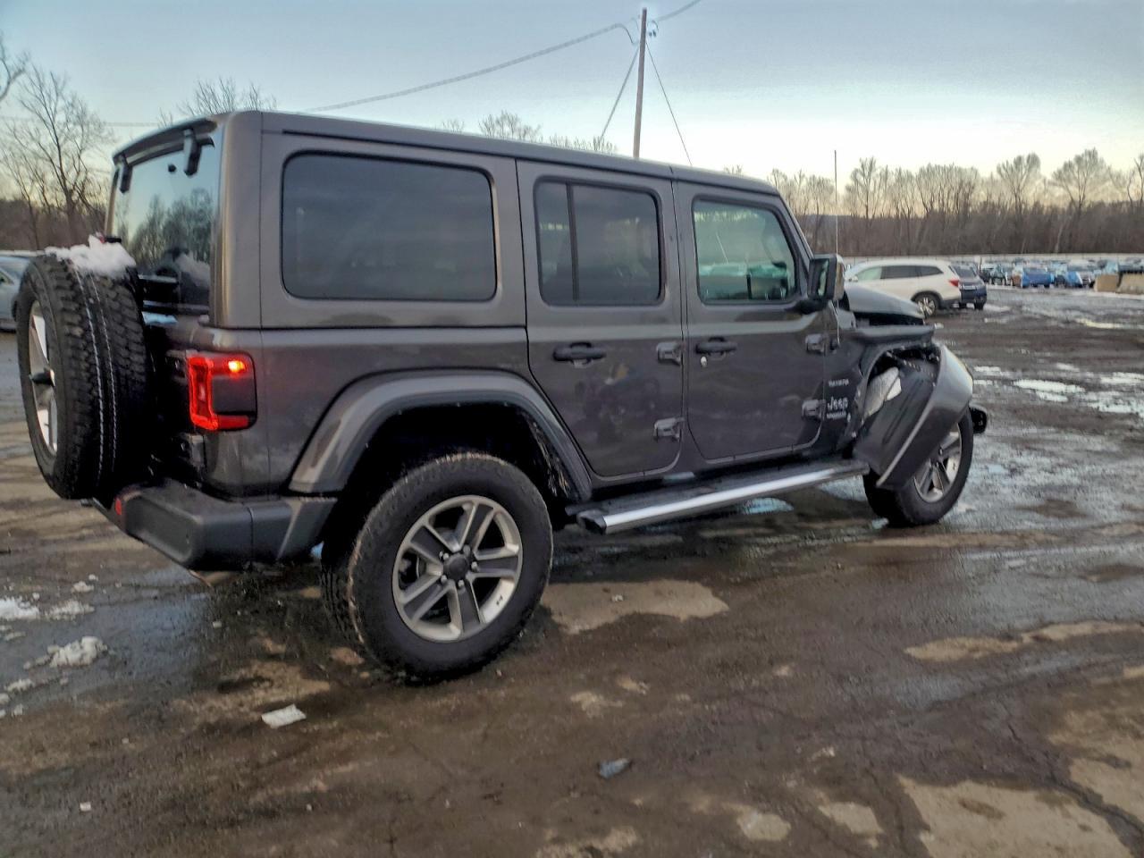 2021 Jeep Wrangler Unlimited Sahara - Image 3
