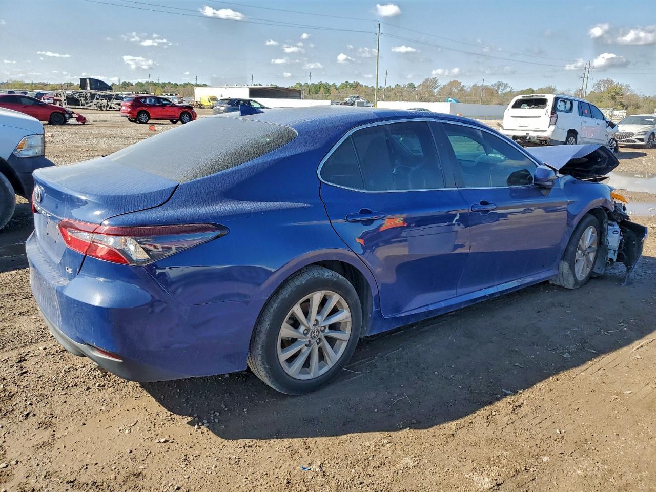 2024 Toyota Camry Le - Image 3