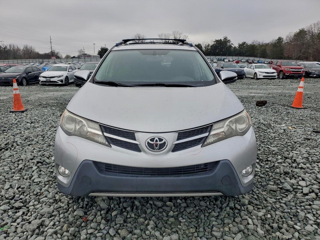 2015 Toyota Rav4 Xle - Image 5