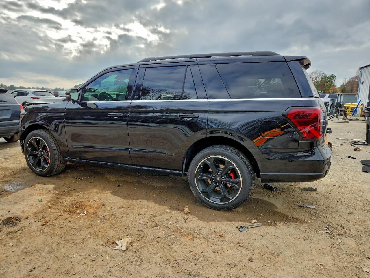 2024 Ford Expedition Limited - Image 2