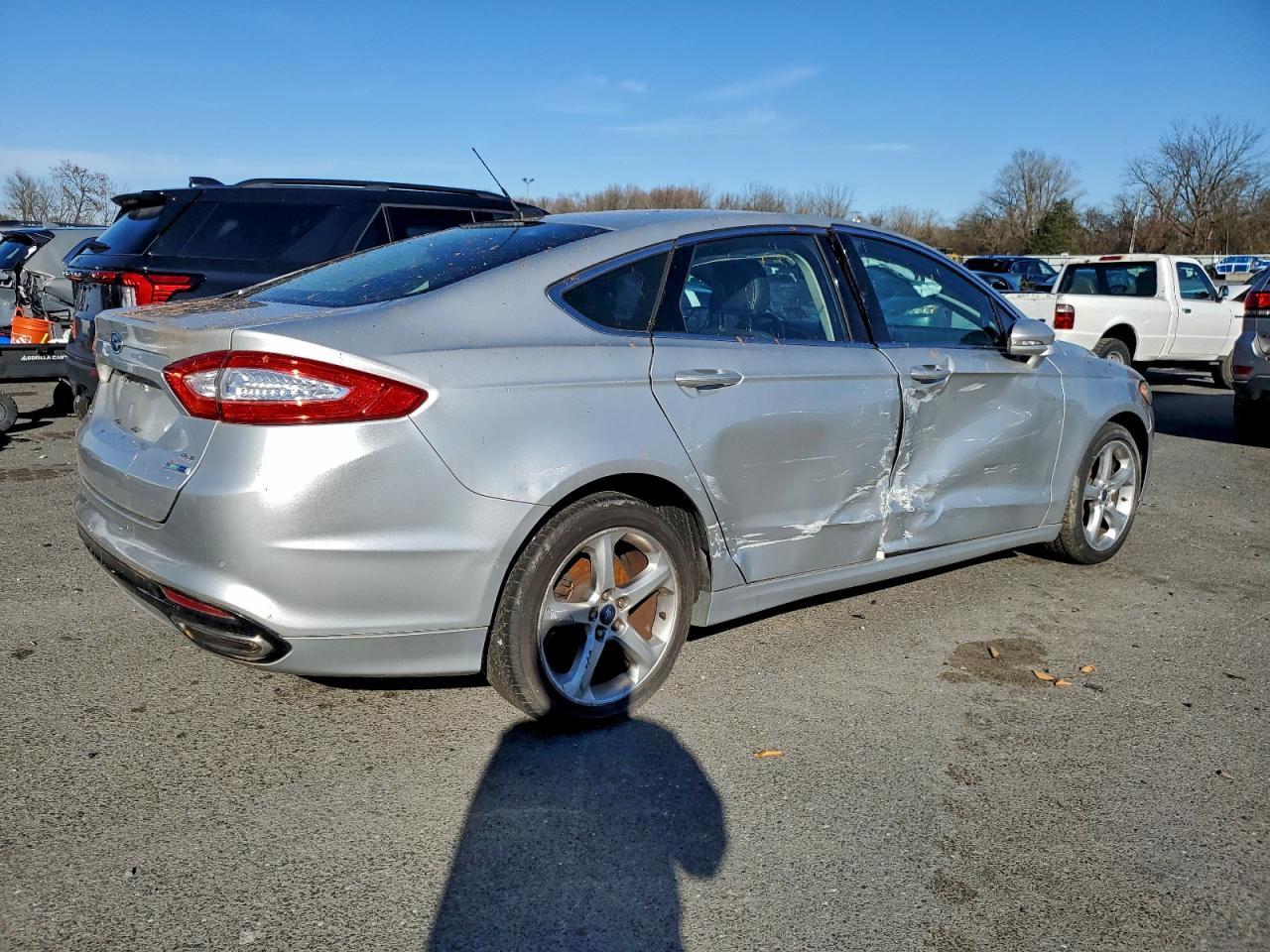 2016 Ford Fusion Se - Фото 3