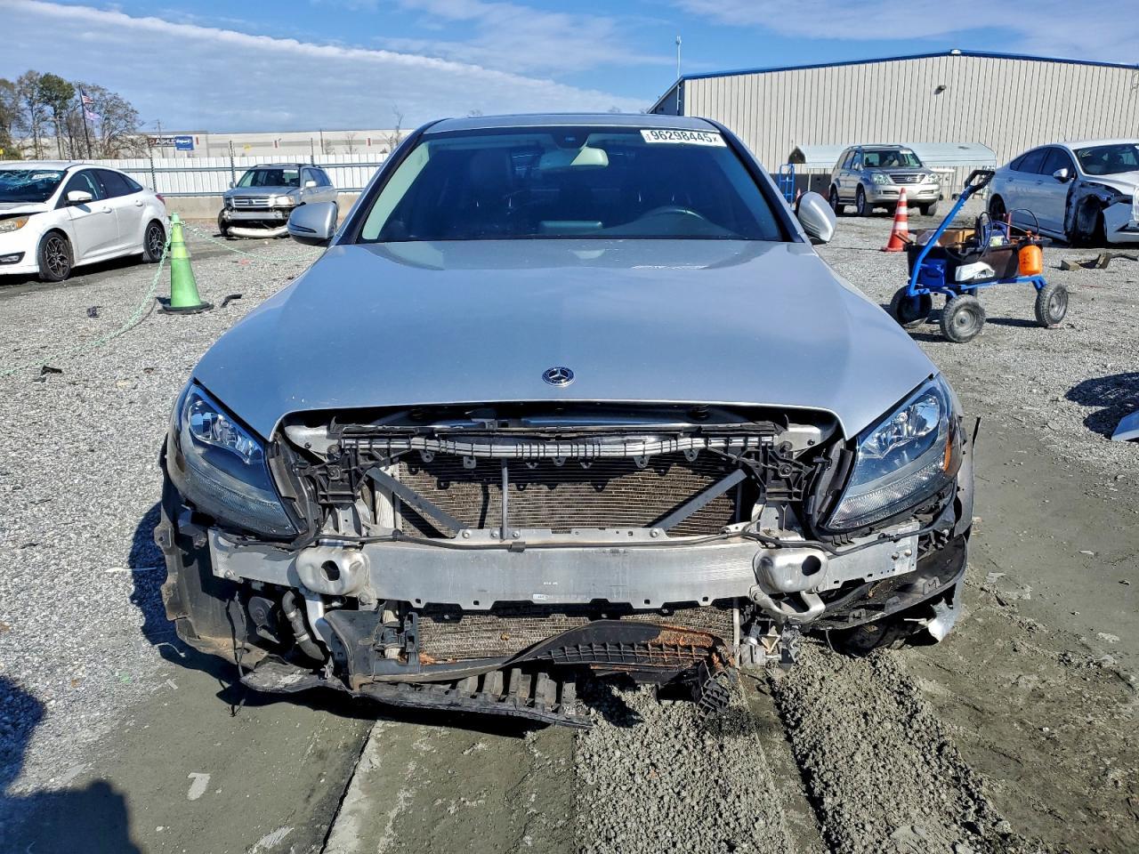 2018 Mercedes-Benz C 300 4Matic - Image 5