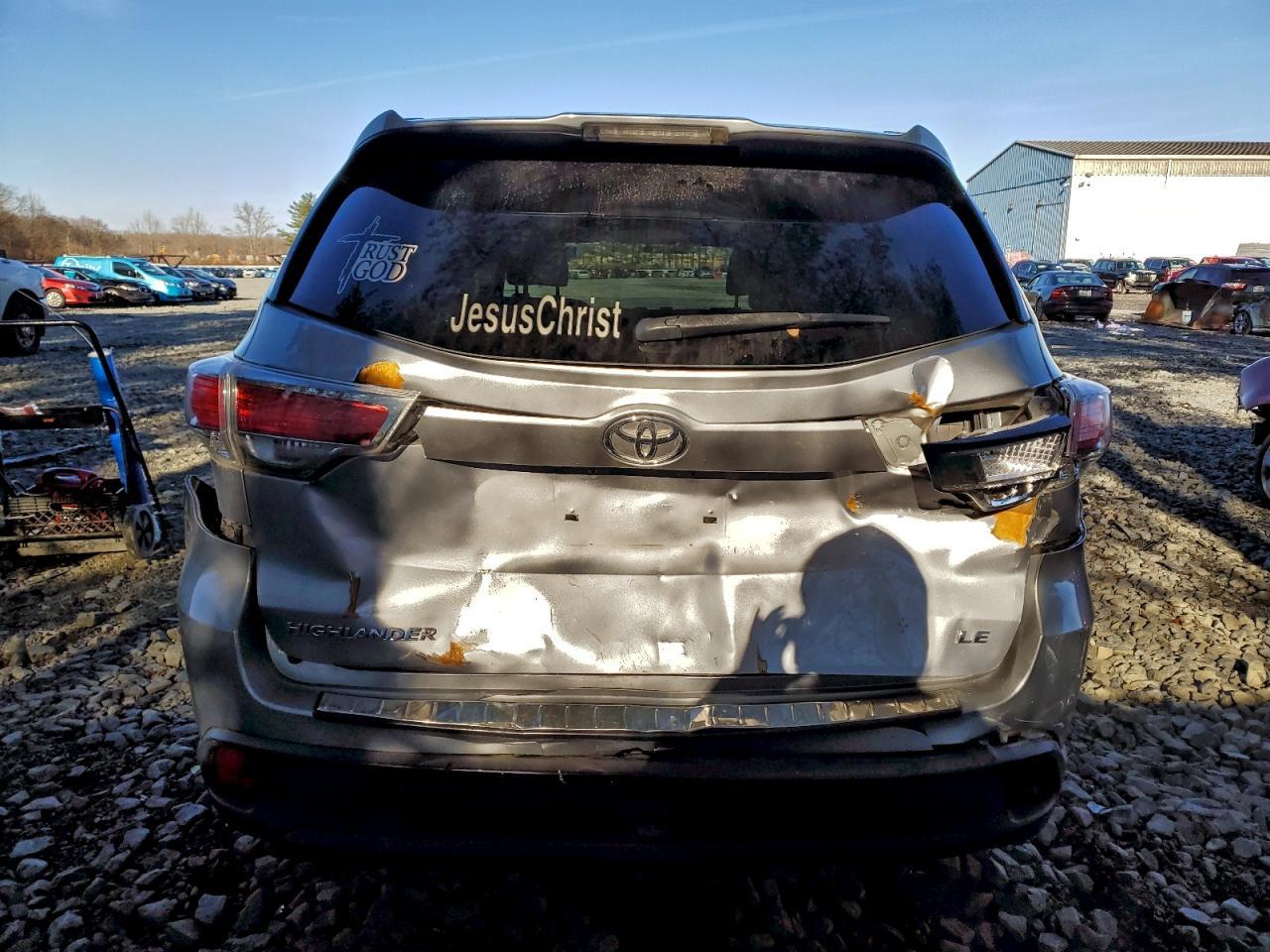2015 Toyota Highlander Le - Фото 6