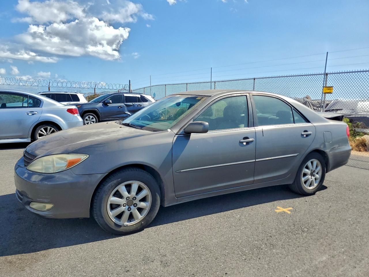 2004 Toyota Camry Le