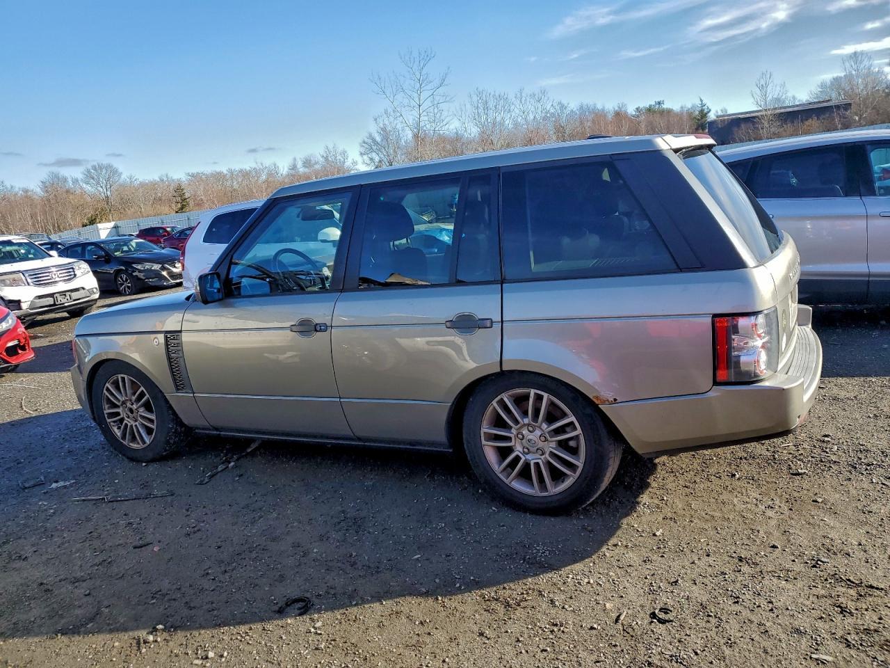 2011 Land Rover Range Rover Hse - Image 2