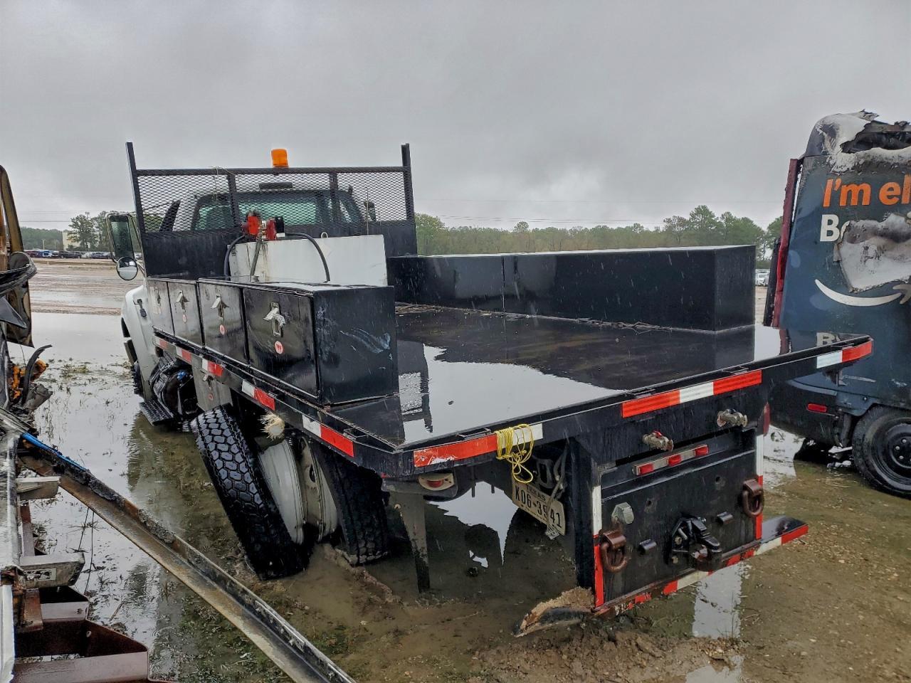 2015 Ford F750 Super Duty Flatbed Truck - Image 3