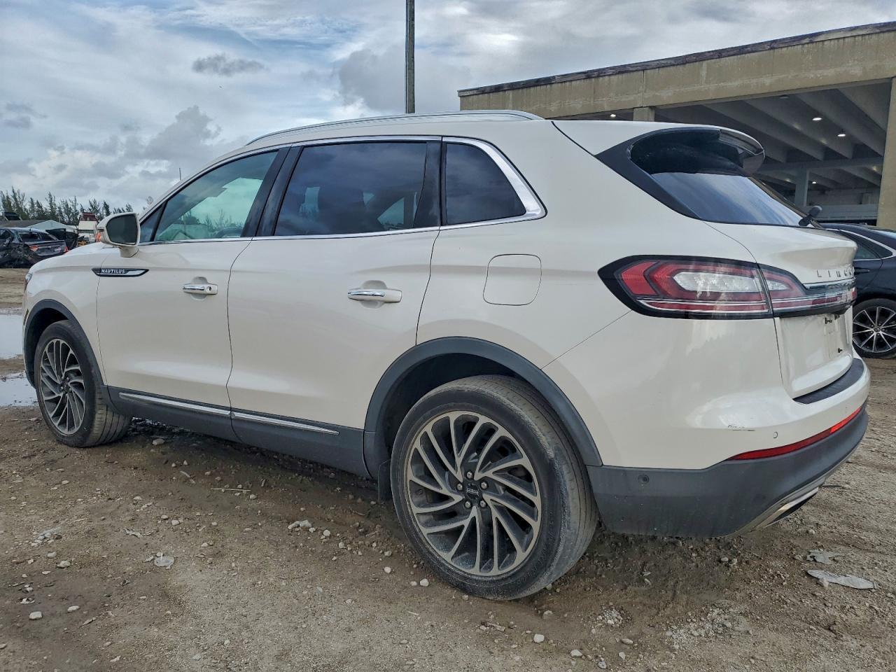 2019 Lincoln Nautilus Reserve - Фото 2