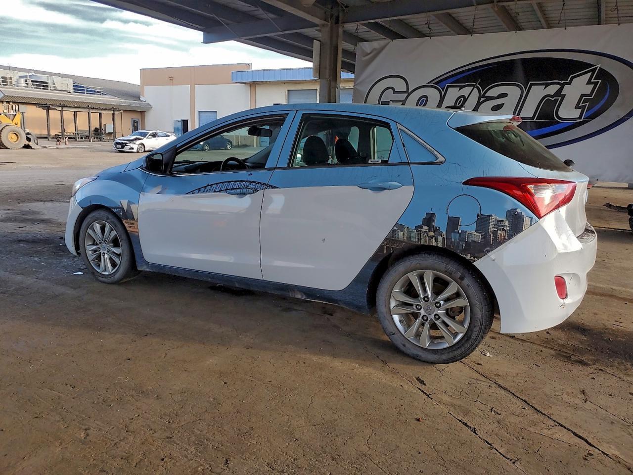 2017 Hyundai Elantra Gt - Фото 2