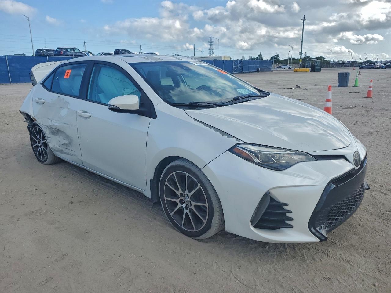 2017 Toyota Corolla L - Фото 4