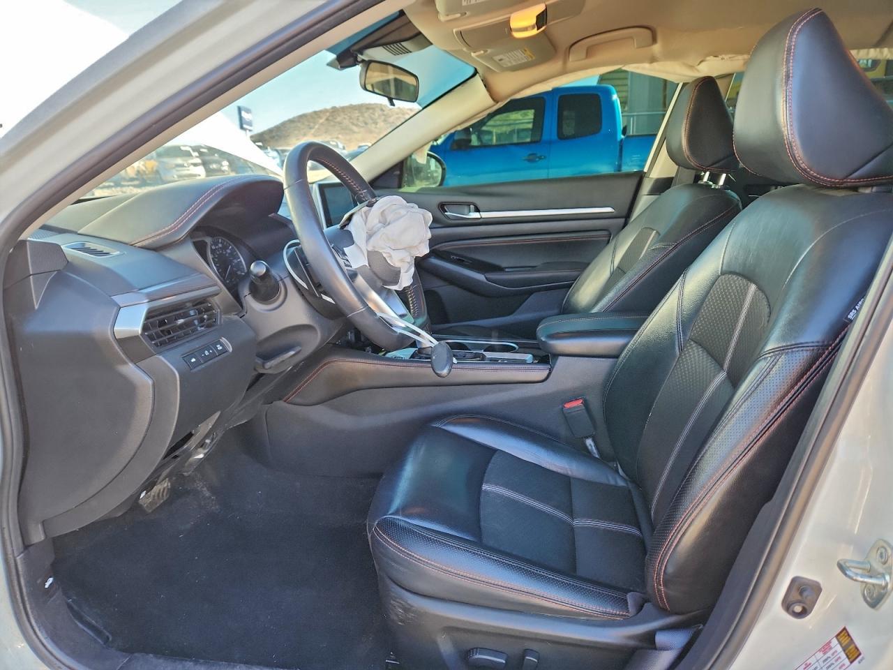 2023 Nissan Altima Sr - Image 7