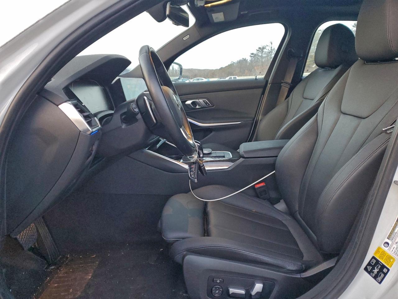 2021 BMW 330Xi - Image 7