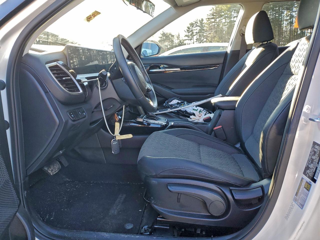 2025 Kia Seltos S - Фото 7