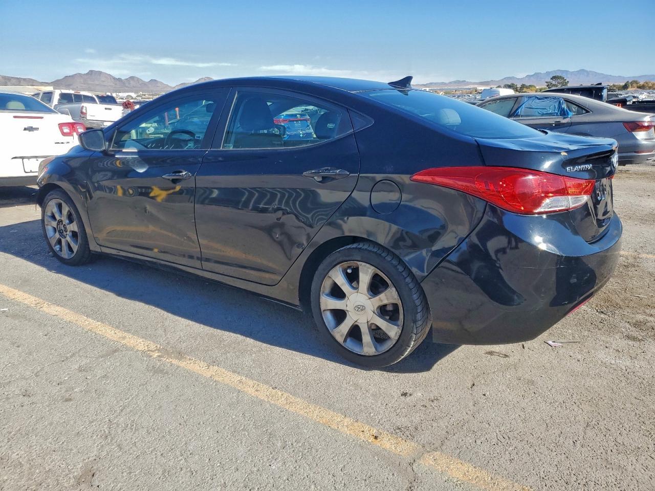 2012 Hyundai Elantra Gls - Image 2