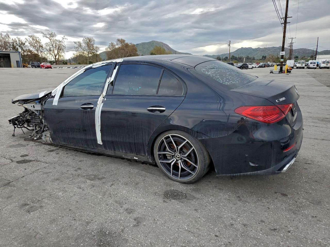 2022 Mercedes-Benz C 300 - Фото 2