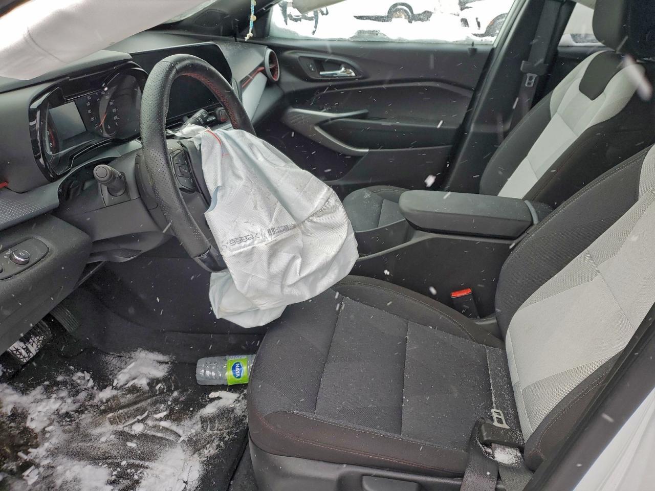 2025 Chevrolet Trax 1Rs - Image 7