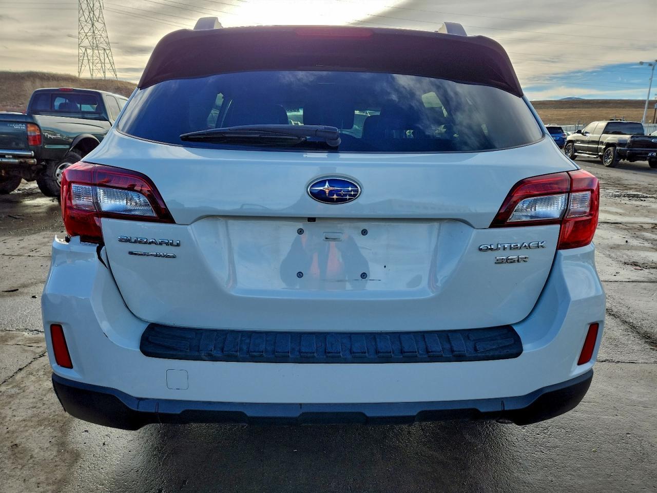 2015 Subaru Outback 3.6R Limited - Фото 6