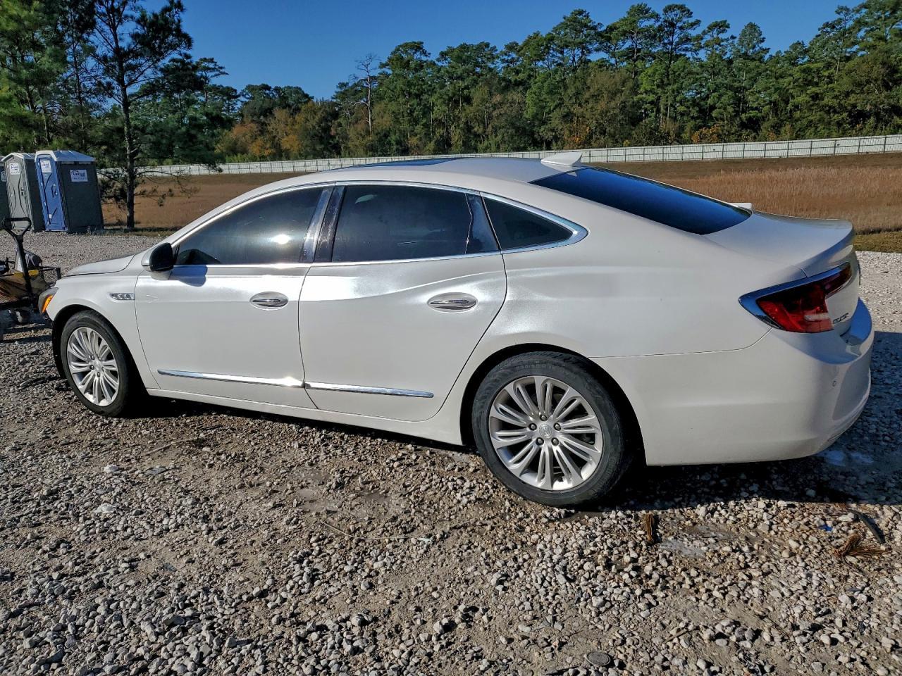 2018 Buick Lacrosse Essence - Фото 2
