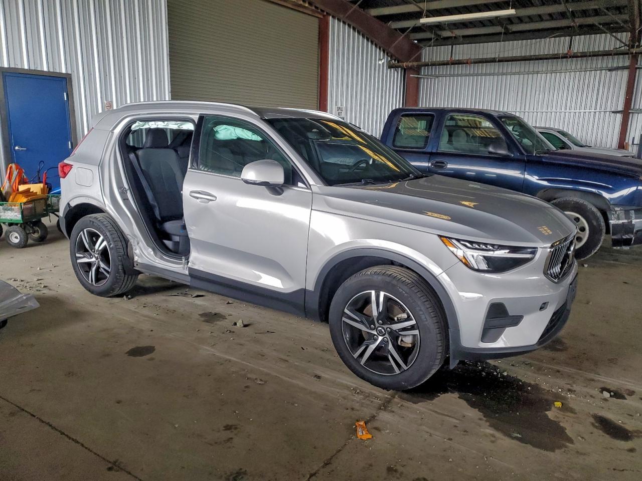 2024 Volvo Xc40 Core - Фото 4