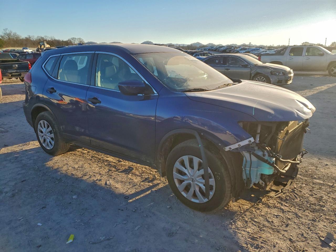2017 Nissan Rogue - Image 4