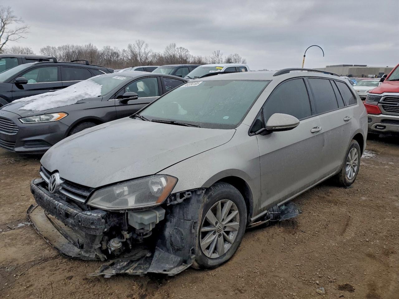 2017 Volkswagen Golf Sportwagen S