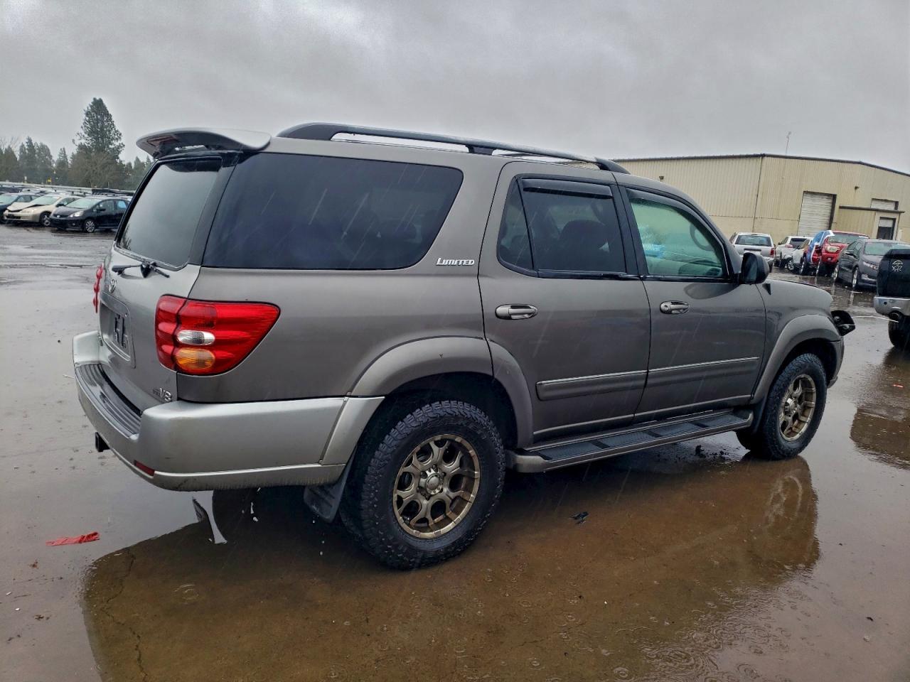 2004 Toyota Sequoia Limited - Фото 3