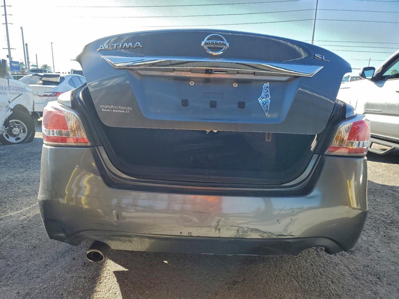 2015 Nissan Altima 2.5 - Image 6