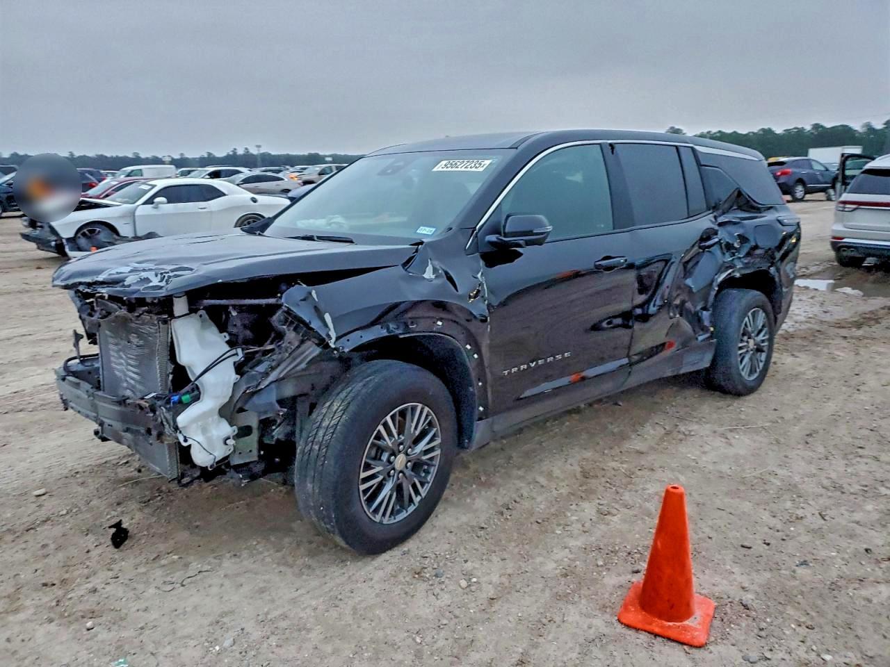 2024 Chevrolet Traverse Ls