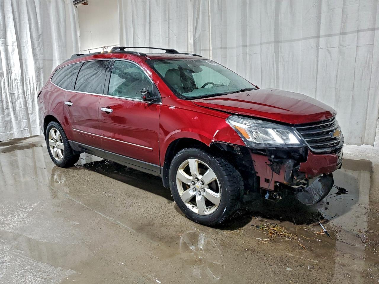 2017 Chevrolet Traverse Premier - Image 4