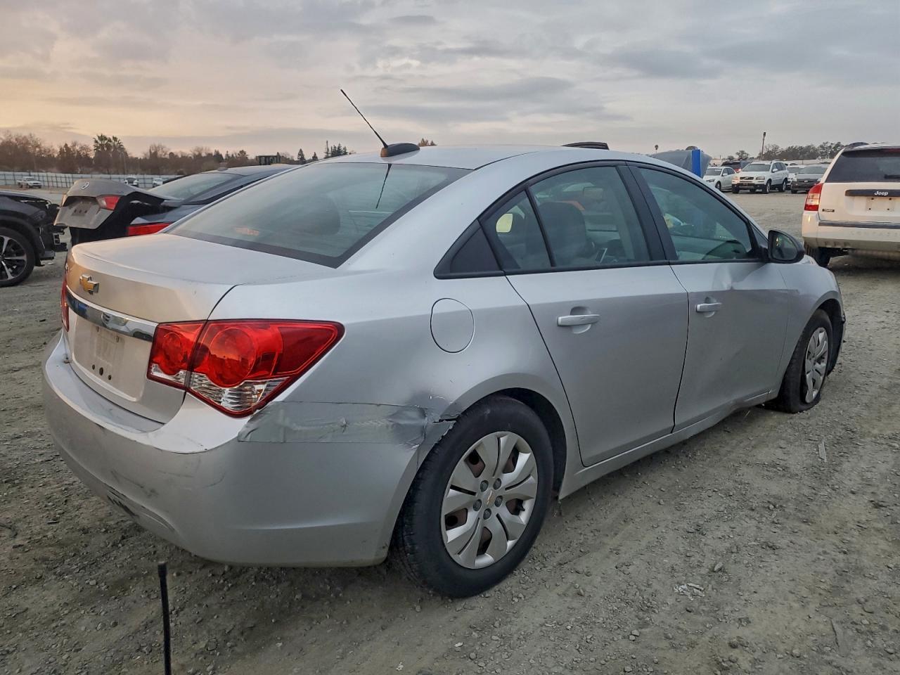 2016 Chevrolet Cruze Limited L - Фото 3