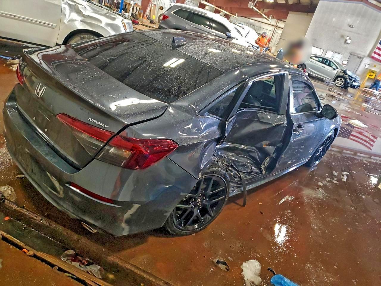 2025 Honda Civic Sport - Фото 3