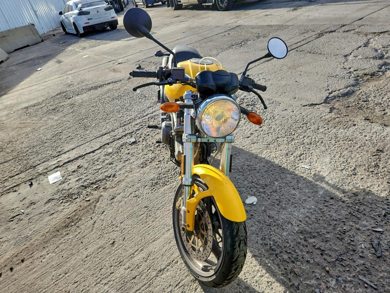 2003 Ducati M600 - Фото 2