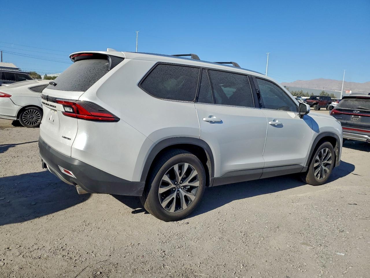 2026 Toyota Grand Highlander Limited - Фото 3