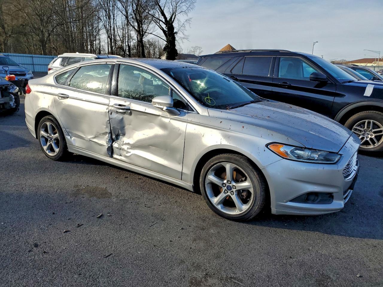 2016 Ford Fusion Se - Фото 4