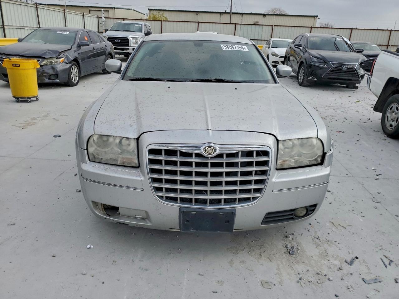 2007 Chrysler 300 Touring - Image 5