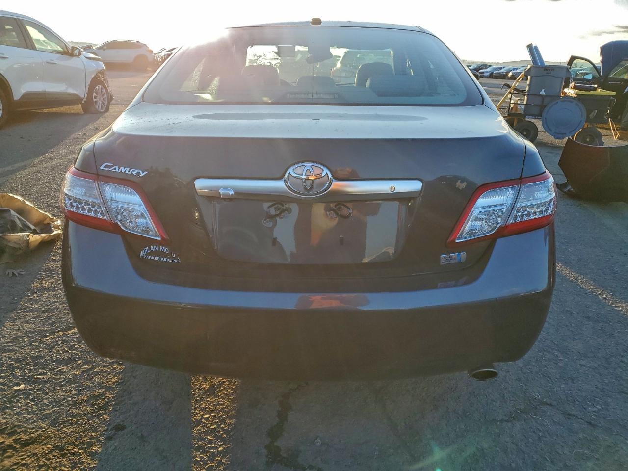 2011 Toyota Camry Hybrid - Фото 6